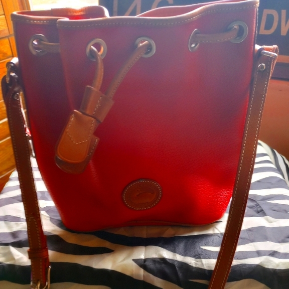 Purse - Picture 1 of 2